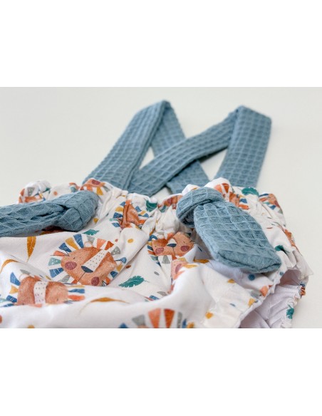 Cubrepañal con tirantes reversible