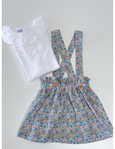 Falda con tirantes y camiseta personalizada